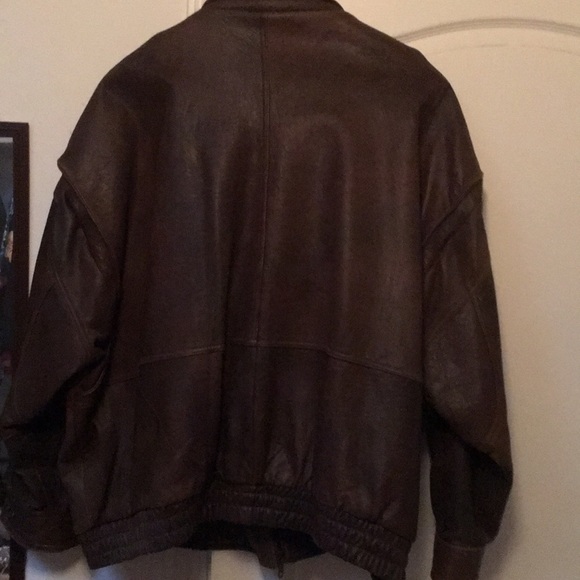 Men’s Leather Jacket - Picture 3 of 3